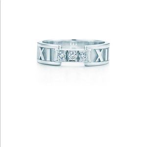 Tiffany & Co.  Atlas 18k white gold & diamond ring